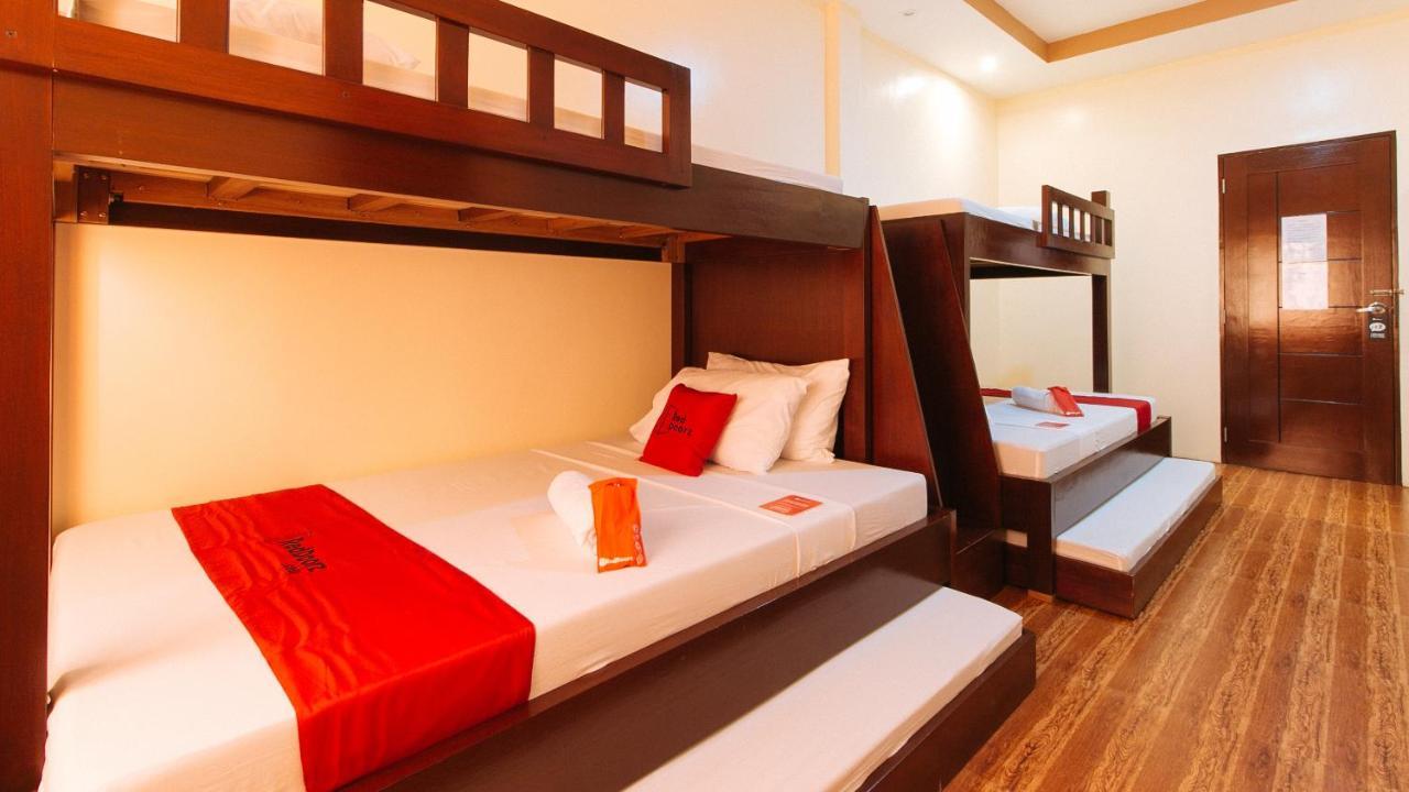 Bernwoods Extyn B&B Dormitory Илоило Экстерьер фото